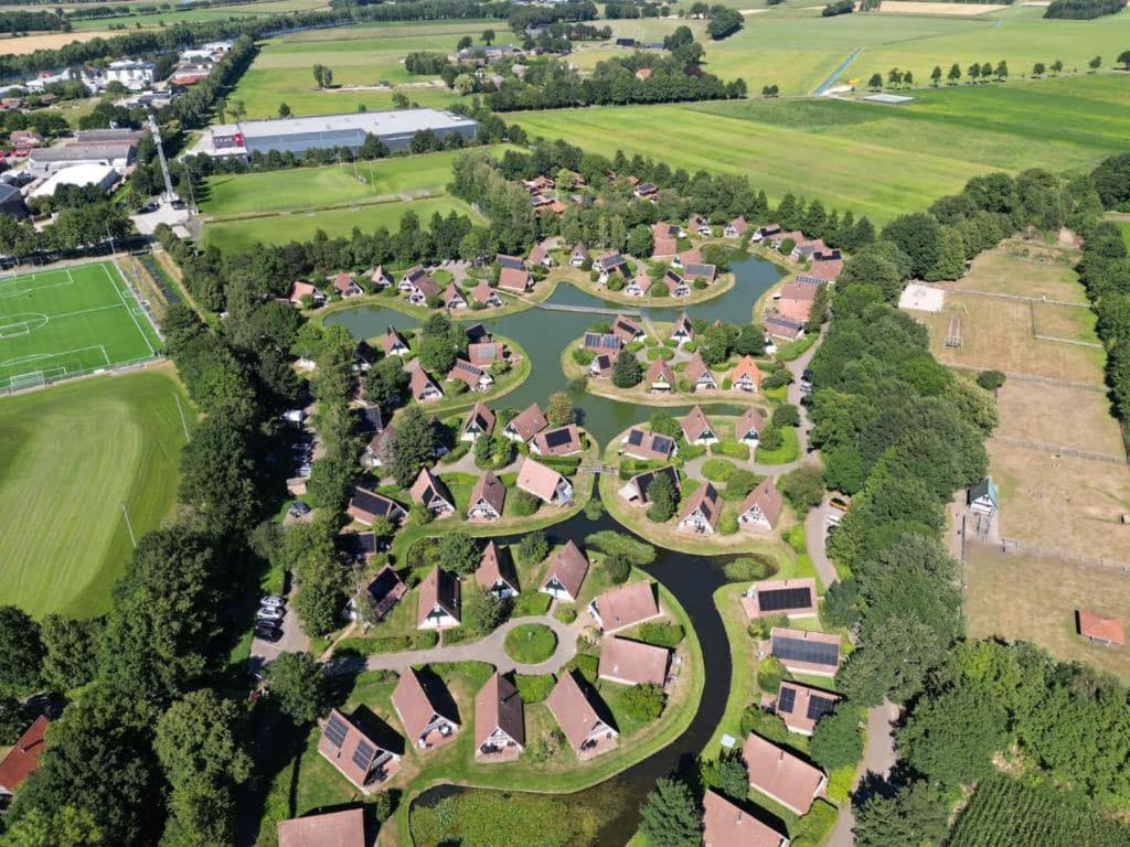 Vijverzicht 221 Met Whirlpool Gramsbergen Exteriör bild